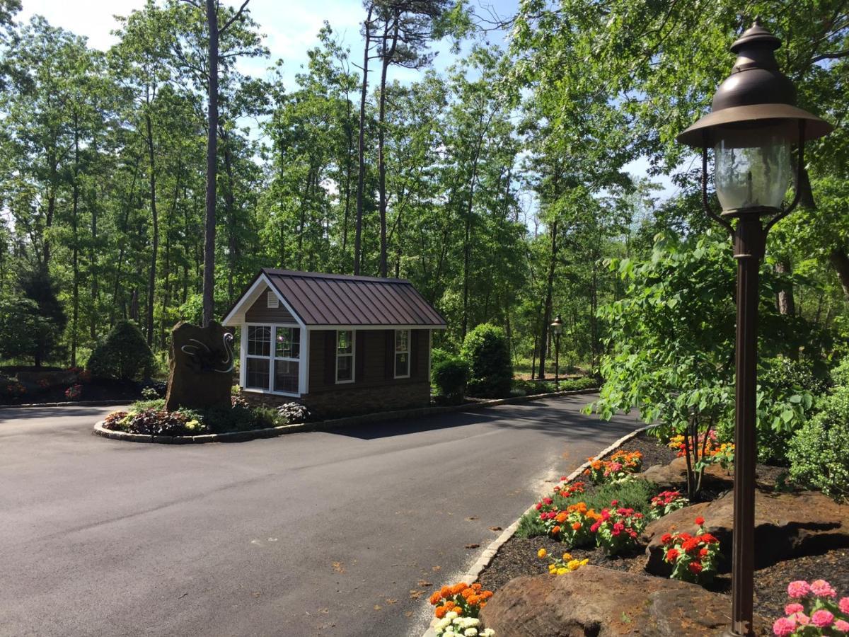 Swan Lake Resort Galloway Exterior photo